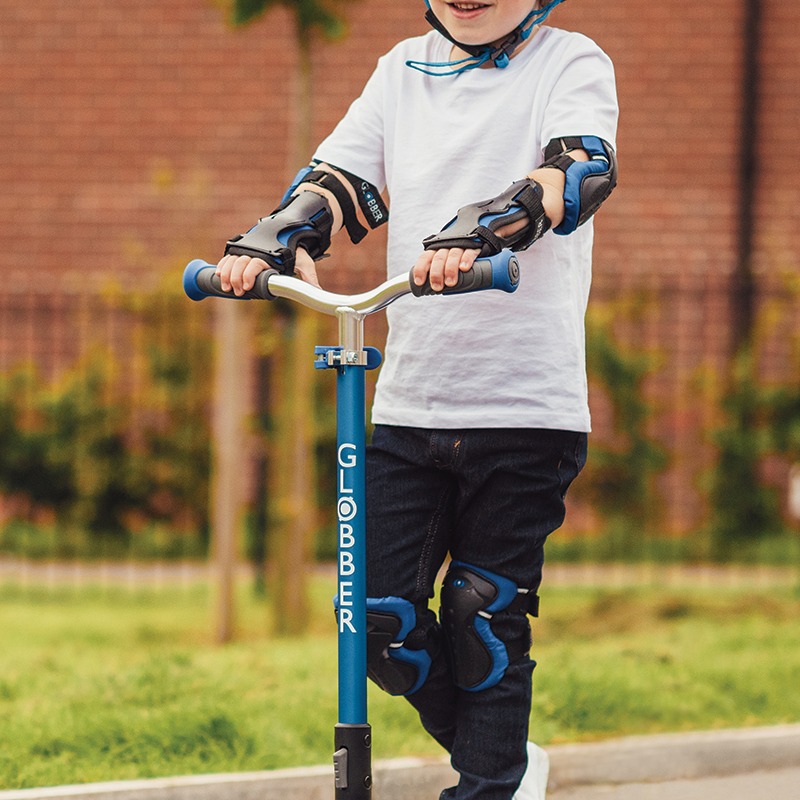 Ochraniacze i rękawiczki |||| #19738e