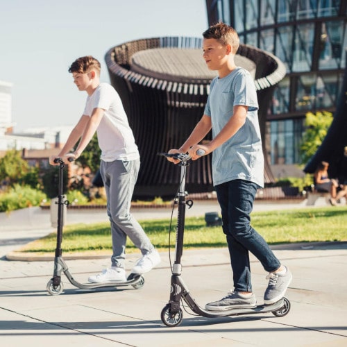 Jak spakować hulajnogę na prezent?